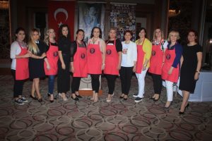 K&uuml;k&uuml;rtl&uuml; Lions Alzheimer İ&ccedil;in kermes d&uuml;zenledi...