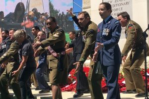 Atalarını haka dansıyla andılar