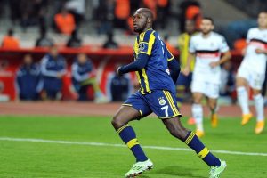 Eski Fenerbah&ccedil;eli Moussa Sow sosyal medyayı salladı