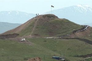 Azerbaycan stratejik &ouml;neme sahip Lele Tepe'yi geri aldı