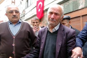 Şehidin vasiyeti: Beni diktiğim bayrağın altına g&ouml;m&uuml;n