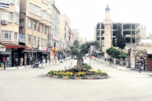 Kilis diken &uuml;st&uuml;nde sokaklar bomboş