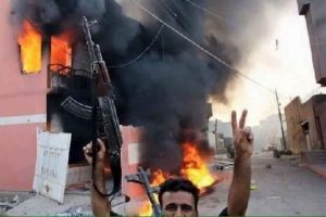 Tuzhurmatu'da T&uuml;rkmen- K&uuml;rt &ccedil;atışması devam ediyor