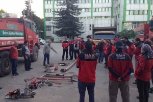 Bursa'da NAK Arama Kurtarma Ekibine yangın eğitimi