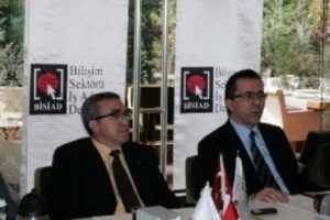 "T&uuml;rkiye yazılım sekt&ouml;r&uuml;ne &ouml;nem vermeli"
