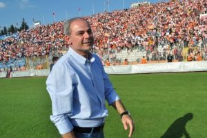"Fenerbah&ccedil;e ya da Beşiktaş'ın başına ge&ccedil;mek isterim"