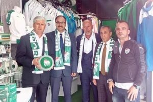 Bursastore TIR'ı Keles'te b&uuml;y&uuml;k ilgi g&ouml;rd&uuml;