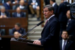 Davutoğlu: Kimse basın &uuml;zerinden AK Parti'yi dizayn etmeye kalkmasın
