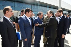 Bakanlara 'i&ccedil;im yandı' diye bağıran Şanlıurfalı &ccedil;ift&ccedil;iye g&ouml;zaltı