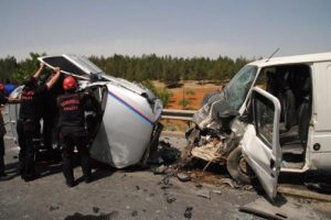 Şanlıurfa'da zincirleme kaza: 4 yaralı