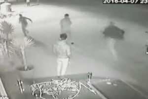 Cinsel istismar mağduru &ccedil;ocuğa meydan dayağı
