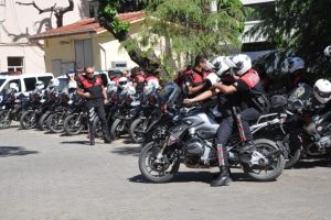 İzmir polisinden dev tatbikat