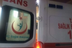 Anaokulu &ouml;ğrencisi okul servisi altında kaldı