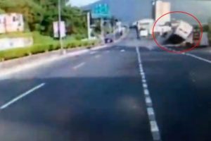 &Ouml;ğrenci servisi şarampole b&ouml;yle u&ccedil;tu!