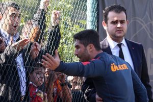 Sabri Sarıoğlu, Florya'ya veda etme kararı aldı