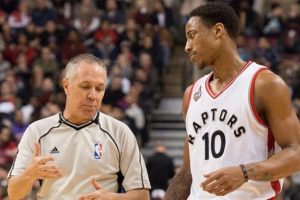 Raptors ve Hawks &ouml;ne fırladı!