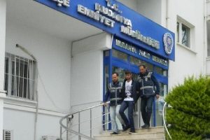 Bursa Mudanya'da yaşlı kadını dolandıran zanlı yakalandı