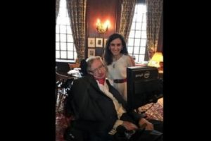 T&uuml;rk bilim insanı Dağdeviren Stephen Hawking'i ağırladı