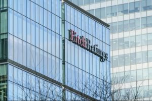 Fitch'ten T&uuml;rkiye'ye d&ouml;viz borcu uyarısı