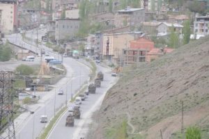 Hakkari'de zırhlı 'Kirpi sevkiyatı'
