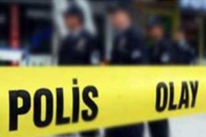 AK Parti İl Başkanlığı'nın aracına mermi isabet etti!