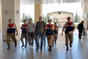 Antalya'da antik mozaiği satmaya &ccedil;alışan hırsızlar yakalandı