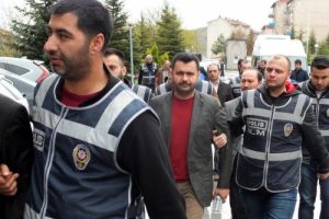 Yozgat'taki FET&Ouml; operasyonunda 4 kişi tutuklandı