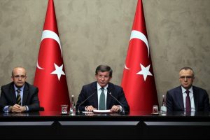 Davutoğlu Katar ziyareti &ouml;ncesi soruları yanıtladı