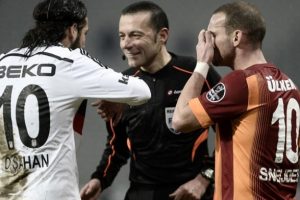 Galatasaray'da Sneijder, Beşiktaş ma&ccedil;ına yetişmenin hesabını yapıyor