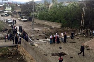 Van'daki patlamanın tahribatı ortaya &ccedil;ıktı