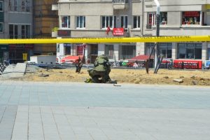 Taksim Meydanı'nda ş&uuml;pheli &ccedil;anta paniği