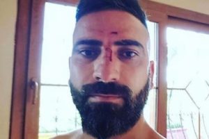 Trafik tartışmasında sert kayaya &ccedil;arptılar!