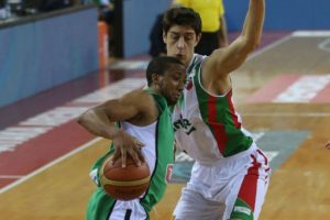 Torku Konyaspor'da yaprak d&ouml;k&uuml;m&uuml; s&uuml;r&uuml;yor