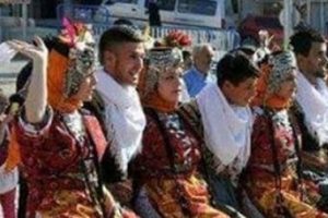 Halk oyunlarına 'zina' diyen m&uuml;d&uuml;r yardımcısı tayin edildi