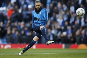 Real Madrid'e bir şok daha!