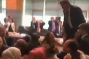 Anayasa Komisyonu'nda yine kavga &ccedil;ıktı