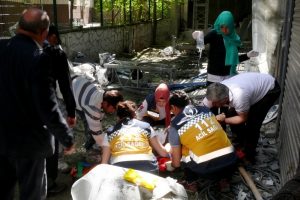 İnşaat iskelesi yıkıldı, 4 iş&ccedil;i yaralandı