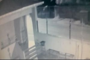 Zonguldak'taki bu eve erkek girip, kadın &ccedil;ıktılar!