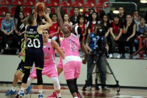 Fenerbah&ccedil;e'ye Abdullah G&uuml;l engel oldu