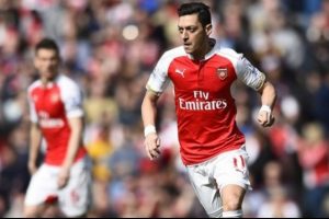 Mesut &Ouml;zil'den "T&uuml;rkiye" a&ccedil;ıklaması