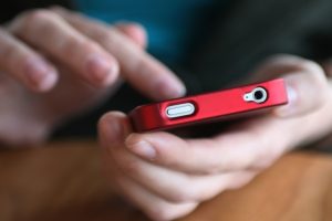 Patronunuza k&uuml;fretmeyin ya da telefonunuzu a&ccedil;ık unutmayın