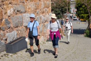 Yılın ilk &ccedil;eyreğinde turizm gelirleri d&uuml;ş&uuml;ş