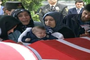 Şehit babaya son veda