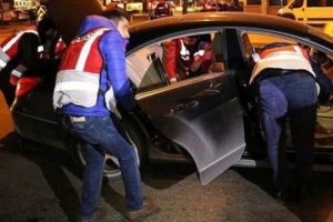 Kolluk g&uuml;&ccedil;leri hakim kararı olmadan arama yapabilecek!
