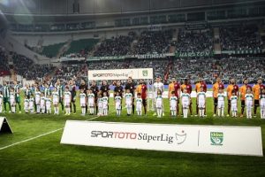 Bursaspor taraftarından Umut'a anlamlı destek