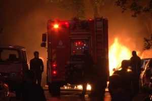 İstanbul'da 6 ara&ccedil; kundaklandı