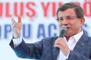 Davutoğlu: Kazdığınız &ccedil;ukurlarda ter&ouml;r yapılanmanızı yok edeceğiz