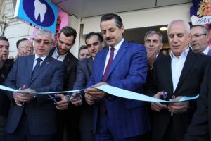 Bakan &Ccedil;elik, Bursa'da a&ccedil;ıklama yaptı