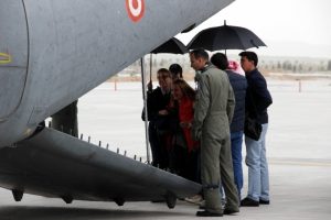 Şehit eşinden y&uuml;rek yakan c&uuml;mle