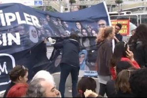 İmam Hatipler kapatılsın' pankartına 'Erdoğan' ayarı yapıldı